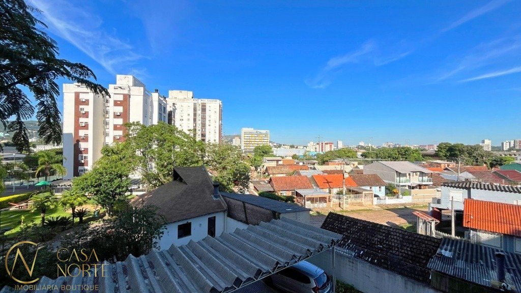 Apartamento à venda com 3 quartos, 84m², 1 suíte, 1 vaga, Avenida Ipiranga no bairro Partenon em Porto Alegre