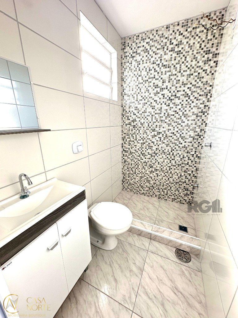 Apartamento à venda com 1 quarto, 39m², Rua São Salvador no bairro Santa Maria Goretti em Porto Alegre