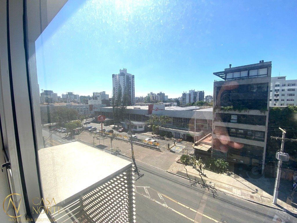 Sala Comercial à venda , 30m², 1 vaga, Rua José de Alencar no bairro Menino Deus em Porto Alegre