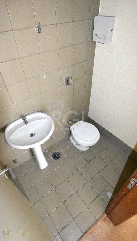 Sala Comercial à venda , 40m², Rua Dom Pedro II no bairro São João em Porto Alegre