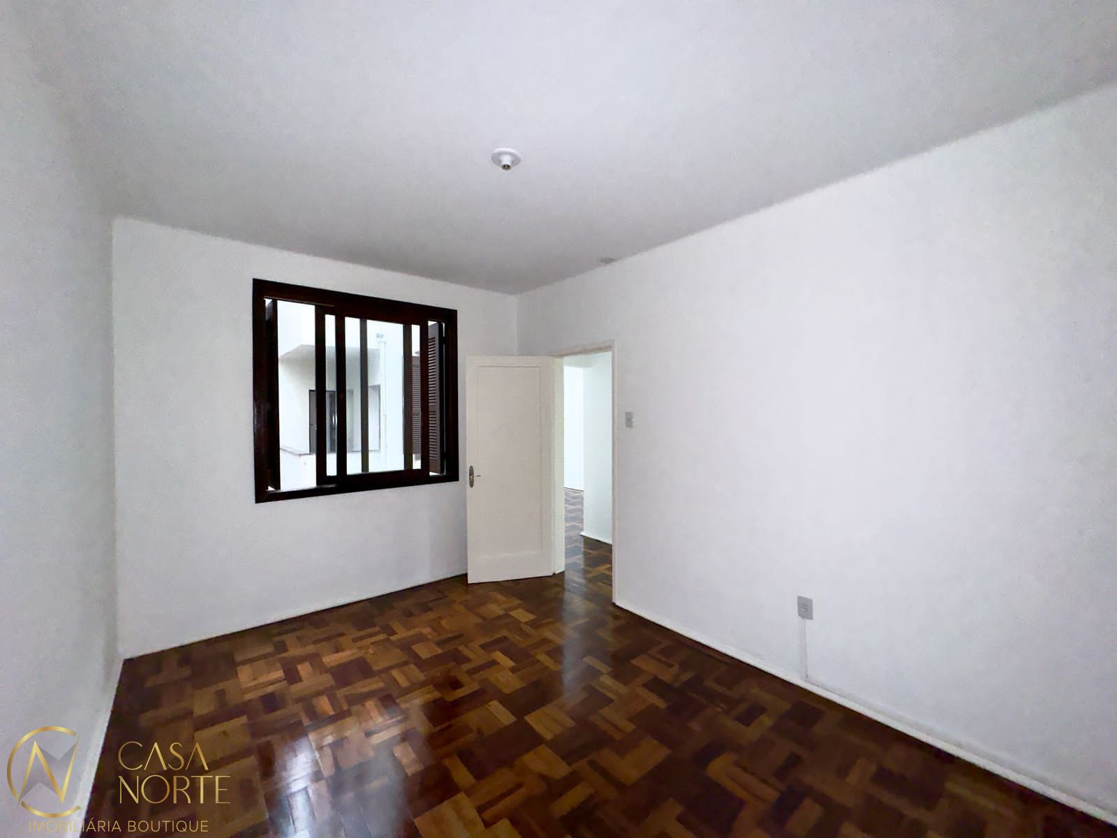 Apartamento à venda com 2 quartos, 69m², Rua José de Alencar no bairro Menino Deus em Porto Alegre