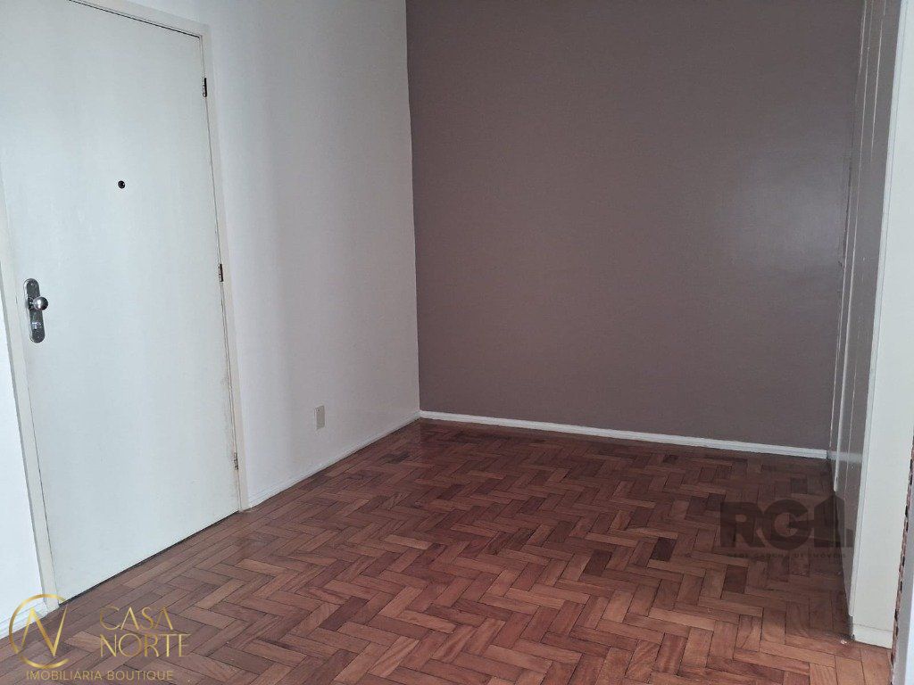 Kitnet à venda com 1 quarto, 35m², Rua Barão de Teffe no bairro Menino Deus em Porto Alegre
