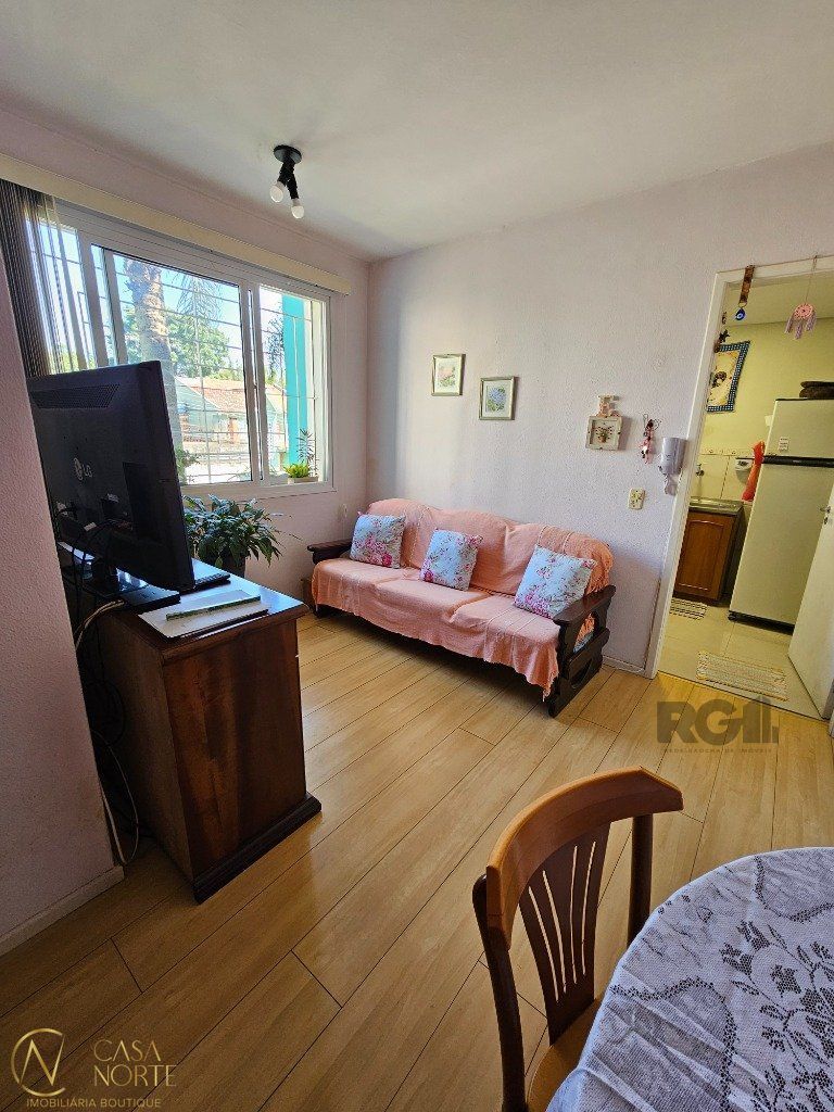 Apartamento à venda com 2 quartos, 51m², 1 vaga, Rua João da Silva Bueno no bairro Morro Santana em Porto Alegre