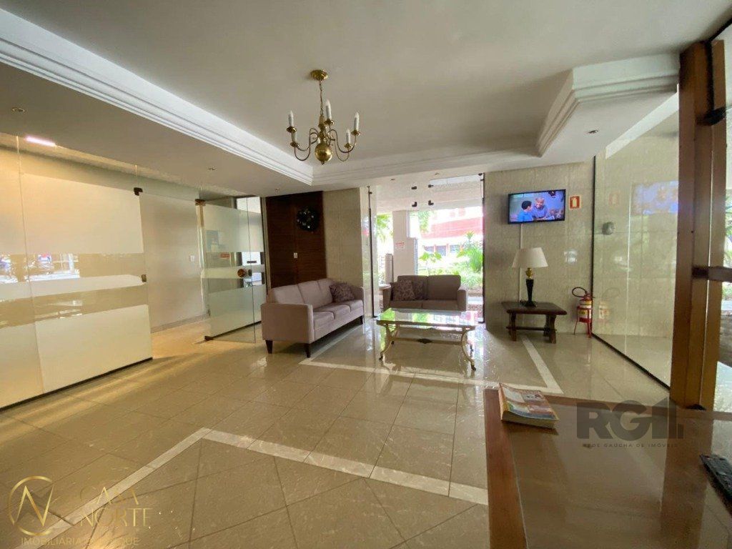 Apartamento à venda com 3 quartos, 99m², 1 vaga, Rua Vinte e Quatro de Outubro no bairro Moinhos de Vento em Porto Alegre
