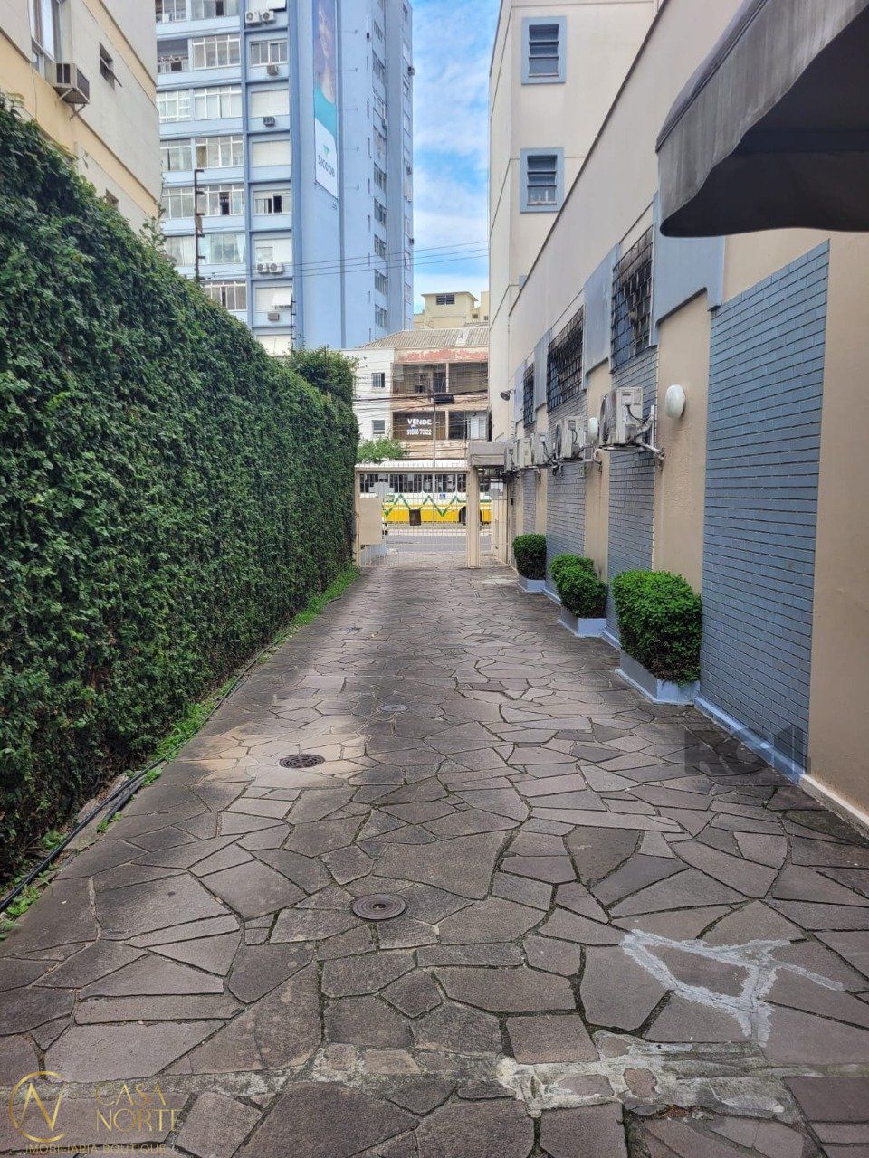 Apartamento à venda com 1 quarto, 39m², Avenida Protásio Alves no bairro Rio Branco em Porto Alegre