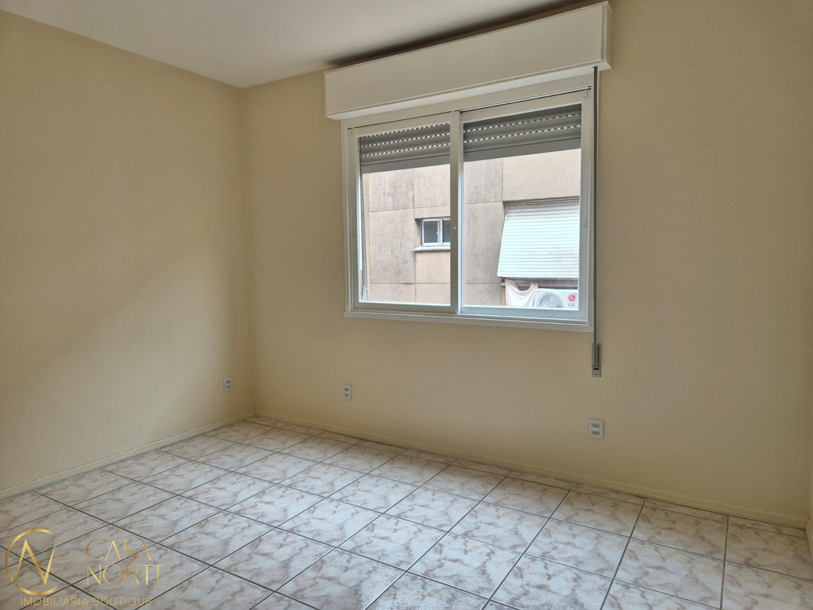 Apartamento à venda com 2 quartos, 55m², Avenida Bento Gonçalves no bairro Partenon em Porto Alegre