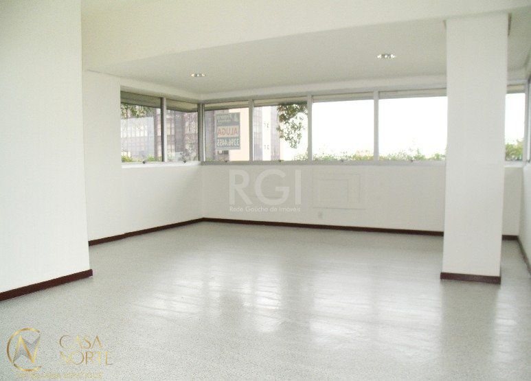 Sala Comercial à venda , 43m², Rua Dom Pedro II no bairro São João em Porto Alegre