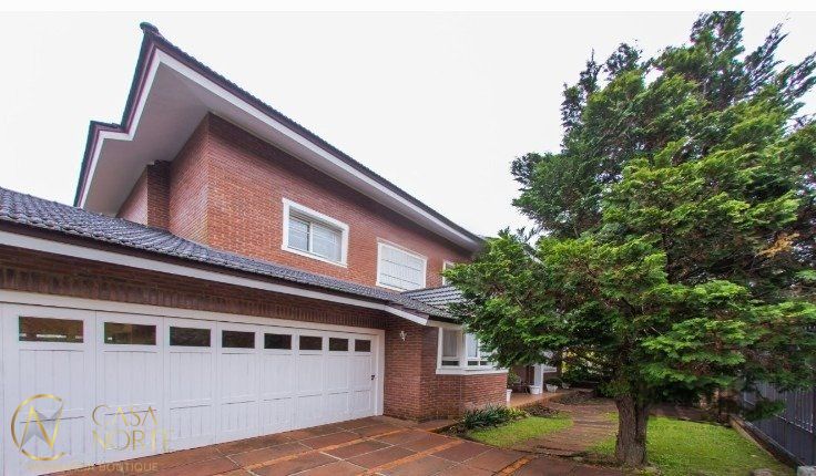 Casa à venda , 372m², 4 suítes, 4 vagas, Rua Deputado Astério de Mello no bairro Teresópolis em Porto Alegre
