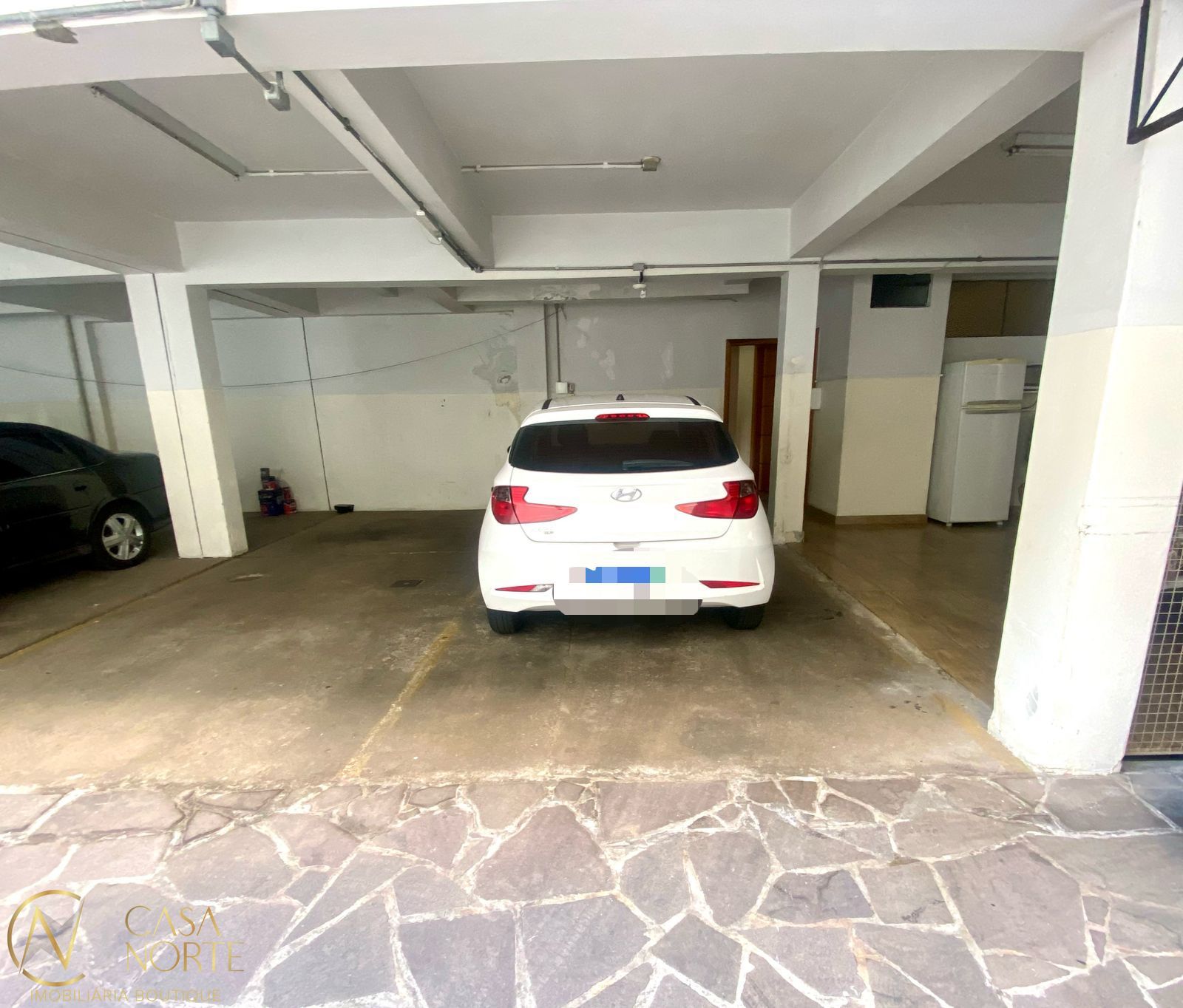 Apartamento à venda com 2 quartos, 67m², 1 vaga, Rua Gonçalves Dias no bairro Menino Deus em Porto Alegre
