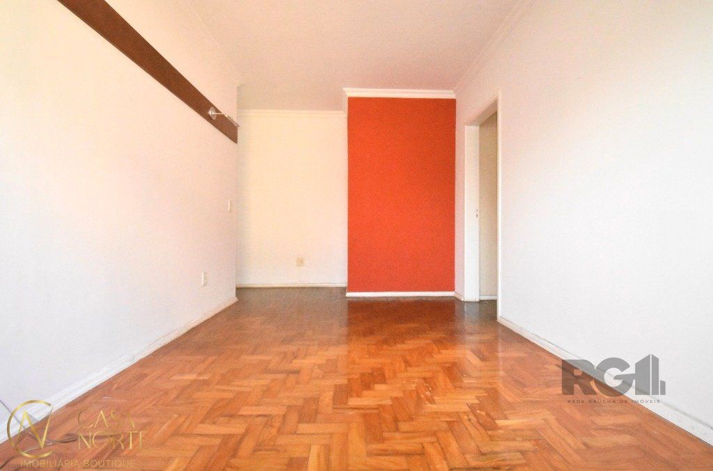 Apartamento à venda com 2 quartos, 58m², 1 vaga, Rua Adriano Ribeiro no bairro Menino Deus em Porto Alegre