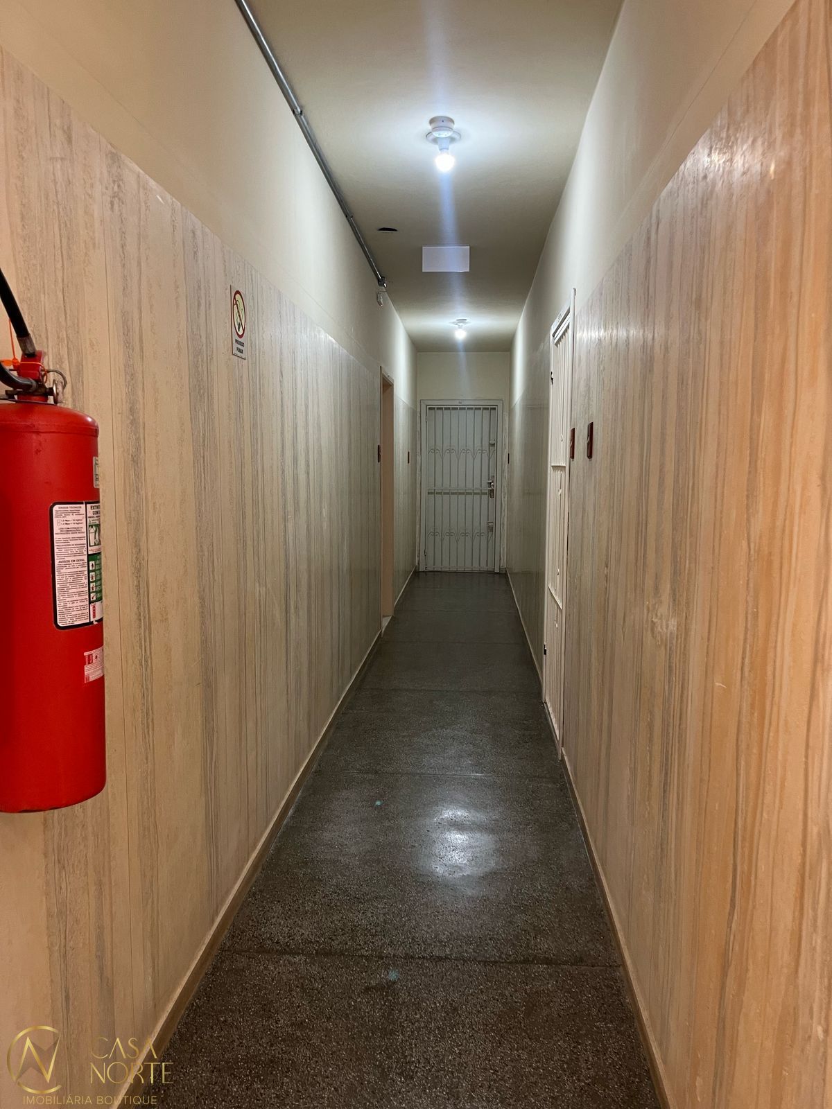 Apartamento à venda com 2 quartos, 54m², 1 suíte, Rua Domingos Crescêncio no bairro Santana em Porto Alegre