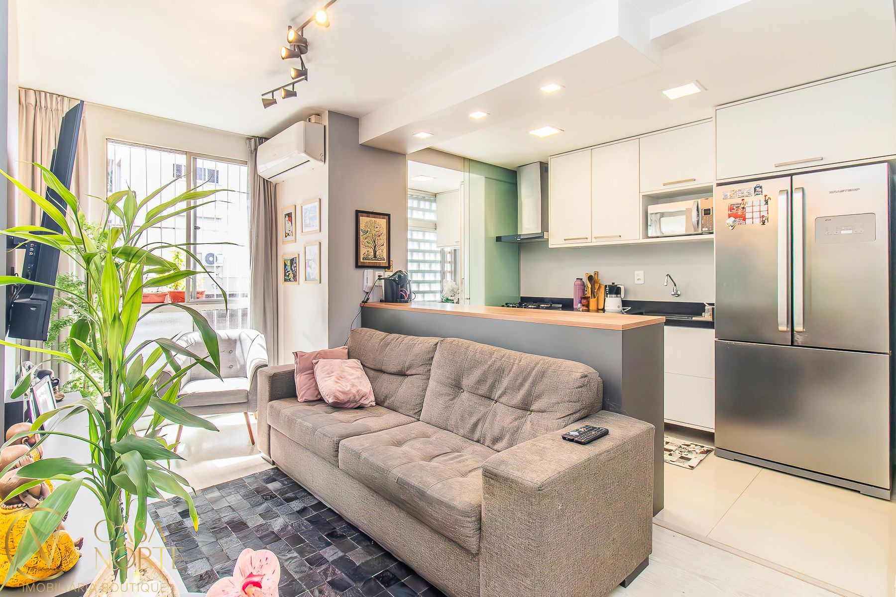 Apartamento à venda com 2 quartos, 68m², 1 vaga, Rua Capitão Arisoly Vargas no bairro Glória em Porto Alegre