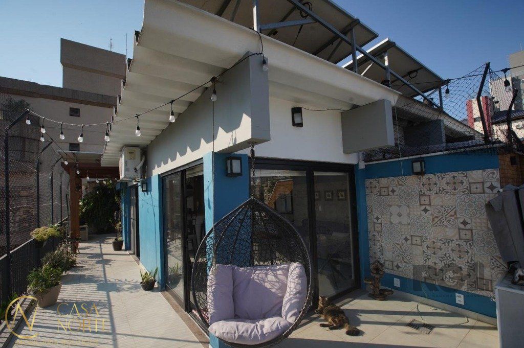 Cobertura à venda com 3 quartos, 200m², 1 suíte, 1 vaga, Rua Marquês do Pombal no bairro Moinhos de Vento em Porto Alegre