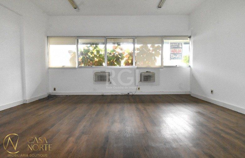 Sala Comercial à venda , 31m², Rua Dom Pedro II no bairro São João em Porto Alegre