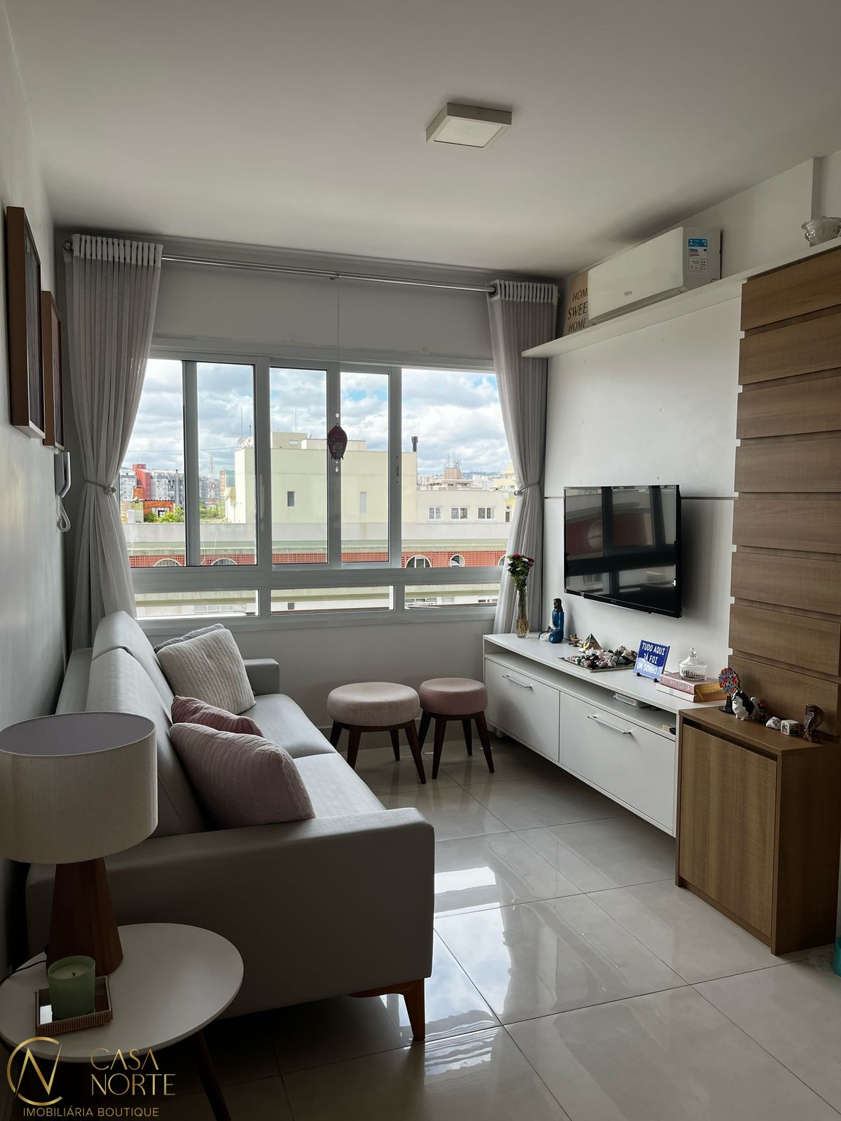 Apartamento à venda com 1 quarto, 38m², 1 suíte, 1 vaga, Rua Coronel André Belo no bairro Menino Deus em Porto Alegre