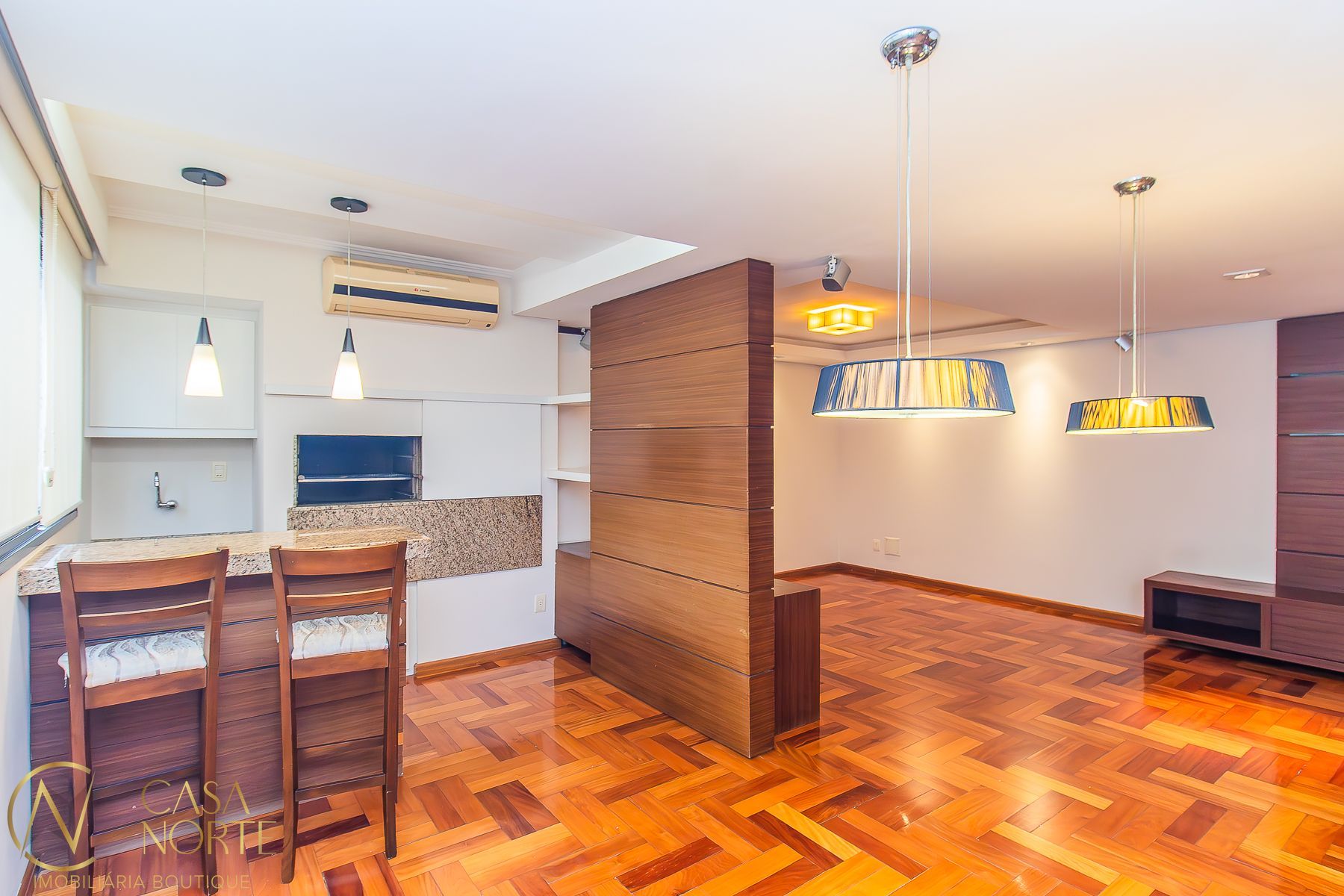 Apartamento à venda com 3 quartos, 126m², 1 suíte, 2 vagas, Rua Dona Augusta no bairro Menino Deus em Porto Alegre