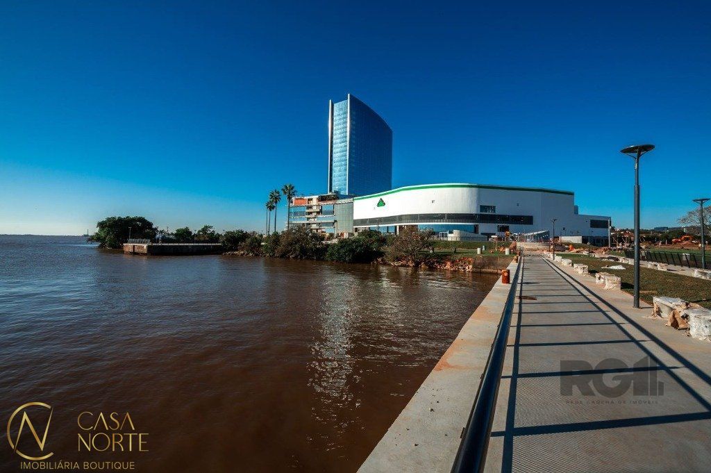Sala Comercial à venda , 35m², 1 vaga, Avenida Padre Cacique no bairro Praia de Belas em Porto Alegre