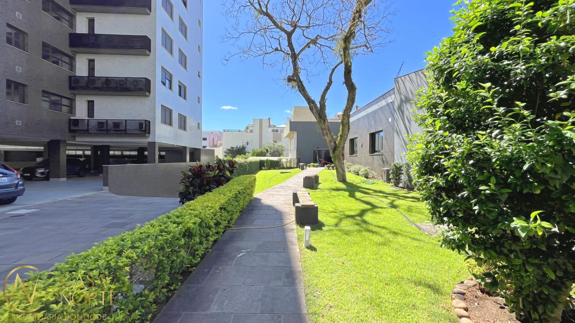 Apartamento à venda com 3 quartos, 145m², 1 suíte, 4 vagas, Rua José Gomes no bairro Tristeza em Porto Alegre