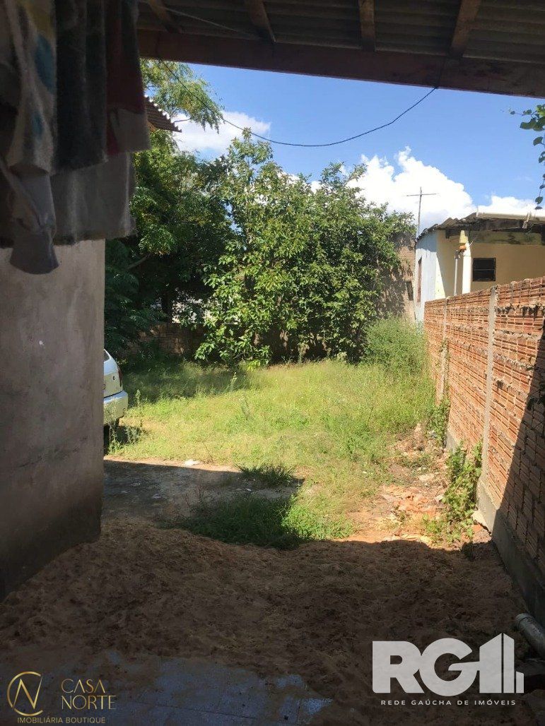 Casa à venda com 2 quartos, 70m², 1 vaga, Rua José Bernardes no bairro Lami em Porto Alegre