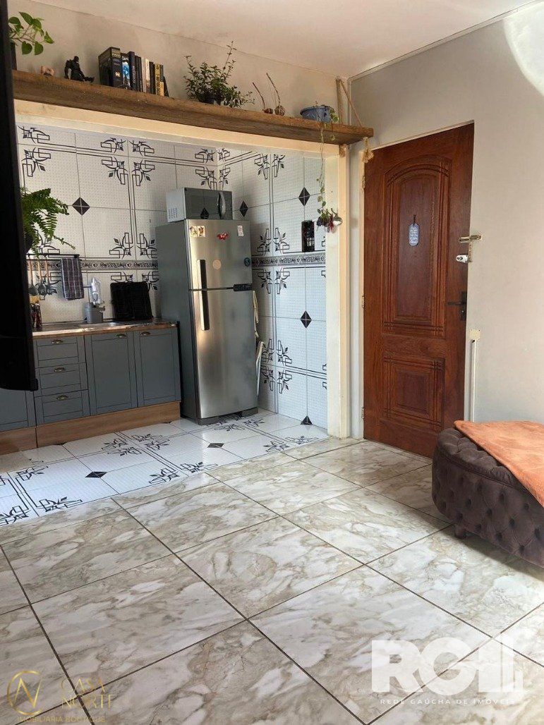Apartamento à venda com 2 quartos, 48m², Rua Eugênio Rodrigues no bairro Restinga em Porto Alegre