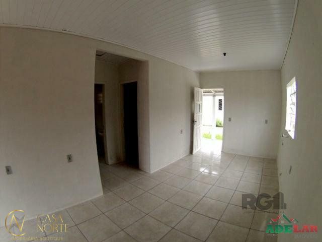 Casa à venda com 2 quartos, 140m², 1 vaga, Beco Três no bairro Lami em Porto Alegre