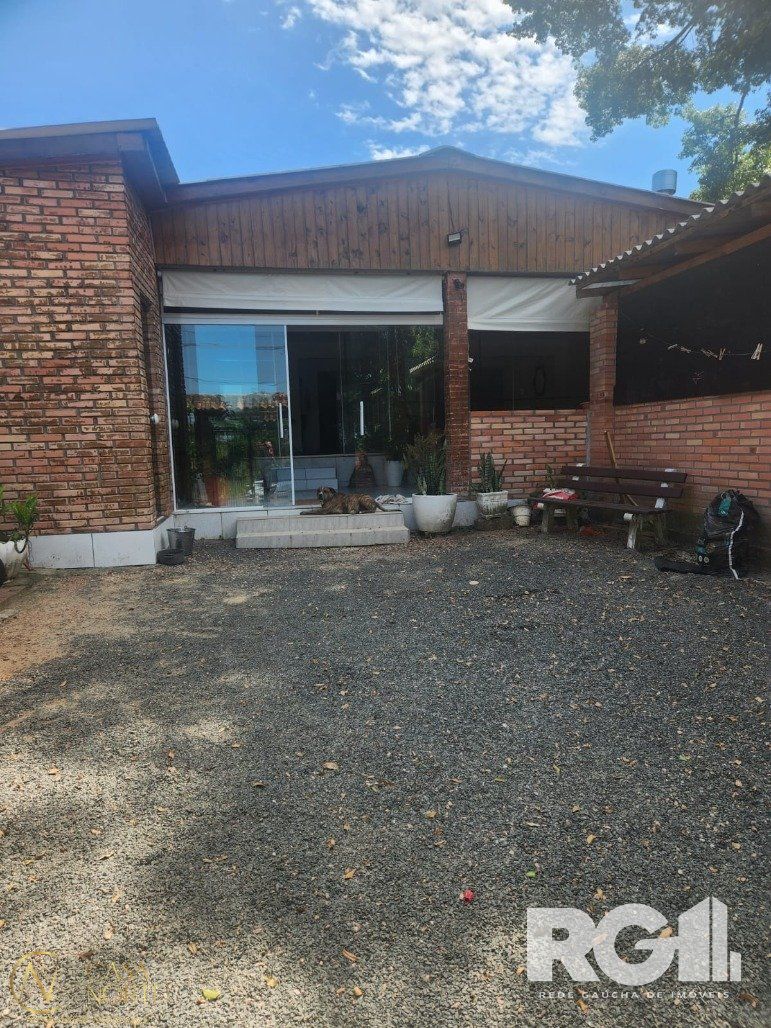 Casa à venda com 3 quartos, 150m², Beco Avenida do Lami no bairro Boa Vista do Sul em Porto Alegre
