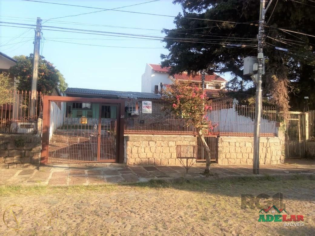 Casa à venda com 2 quartos, 450m², 2 vagas, Rua Olecio Cavedini no bairro Espírito Santo em Porto Alegre