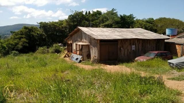 Terreno à venda  com 800m², Rua Corticeira no bairro Hípica em Porto Alegre