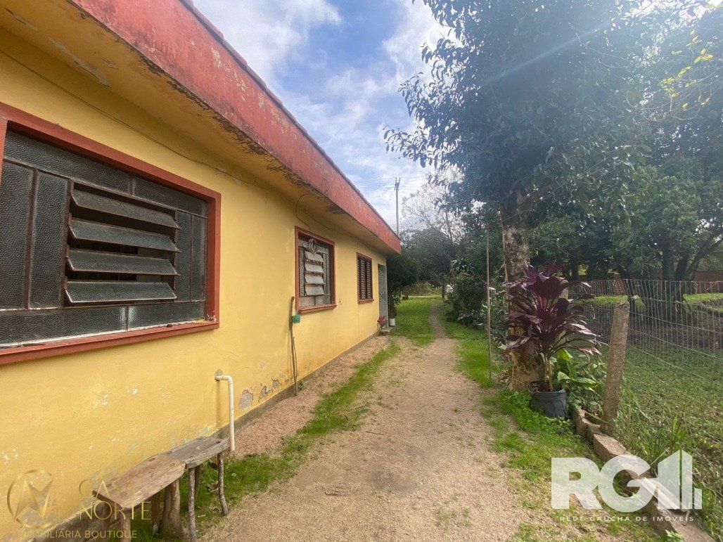 Sítio à venda com 3 quartos, 241m², 2 vagas, Estrada Armando Inácio da Silveira no bairro Extrema em Porto Alegre