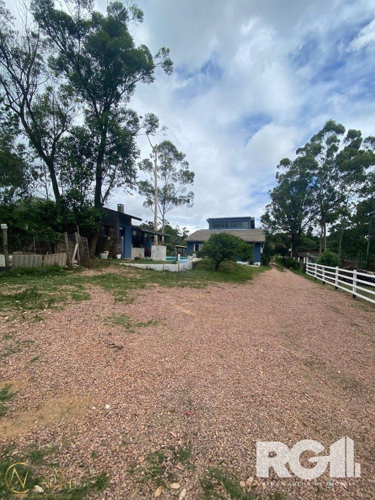 Sítio à venda com 4 quartos, 242m², 1 suíte, 4 vagas, Beco Oito no bairro Lageado em Porto Alegre