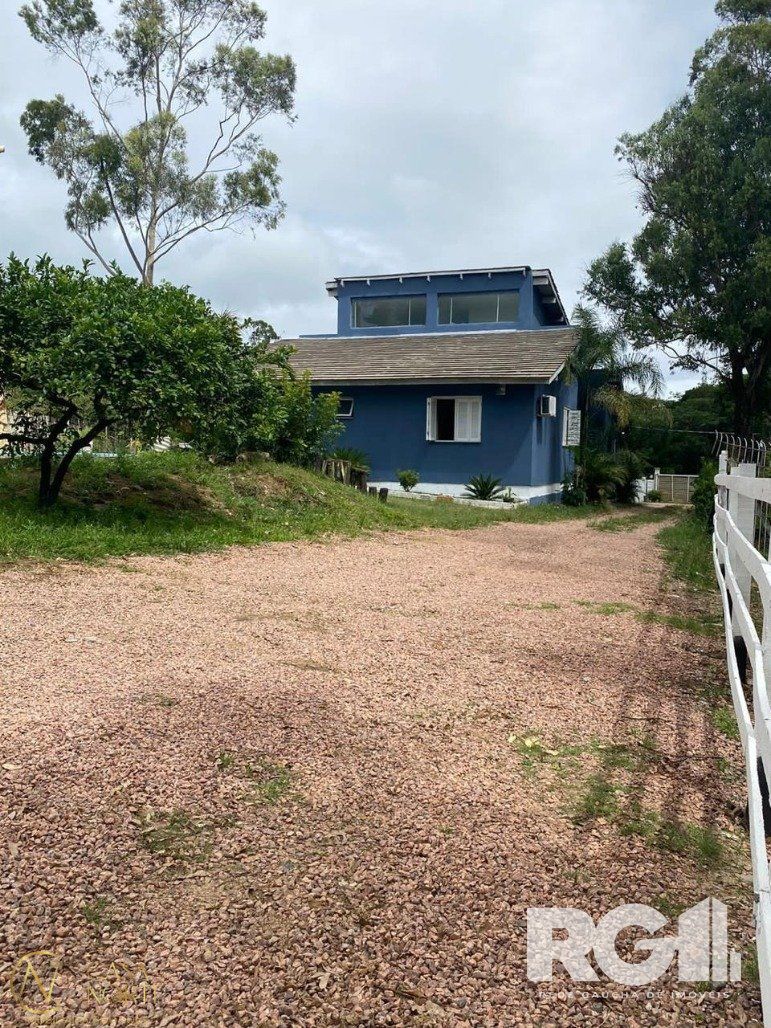 Sítio à venda com 4 quartos, 242m², 1 suíte, 4 vagas, Beco Oito no bairro Lageado em Porto Alegre