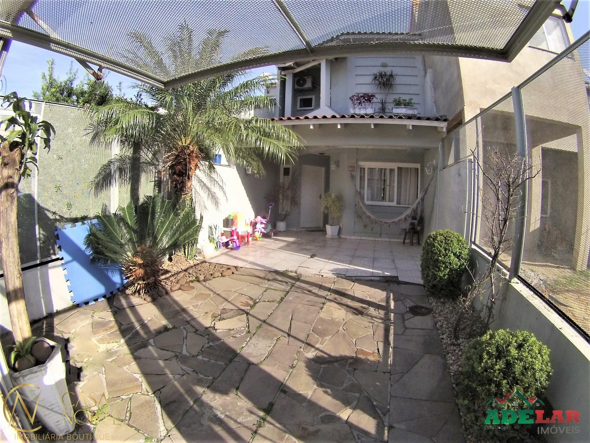 Casa à venda com 2 quartos, 105m², 2 suítes, 1 vaga, Rua Pedro da Silva Nava no bairro Aberta dos Morros em Porto Alegre