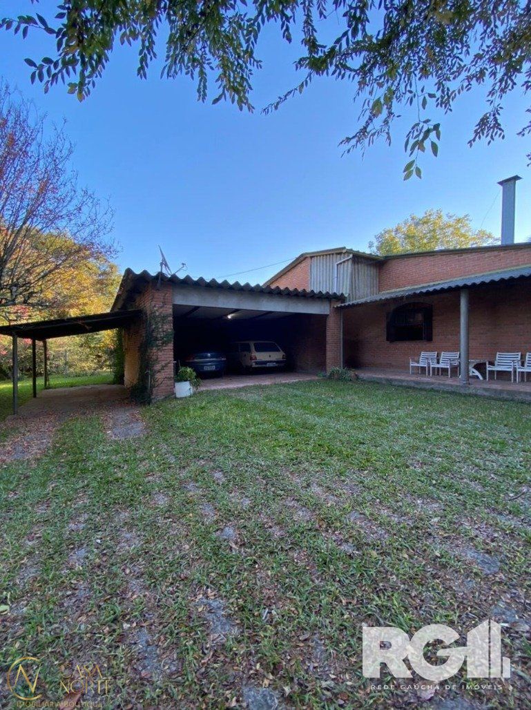 Sítio à venda com 3 quartos, 304m², 1 suíte, 3 vagas, Beco do Nunes Costa do Cerro no bairro Lageado em Porto Alegre