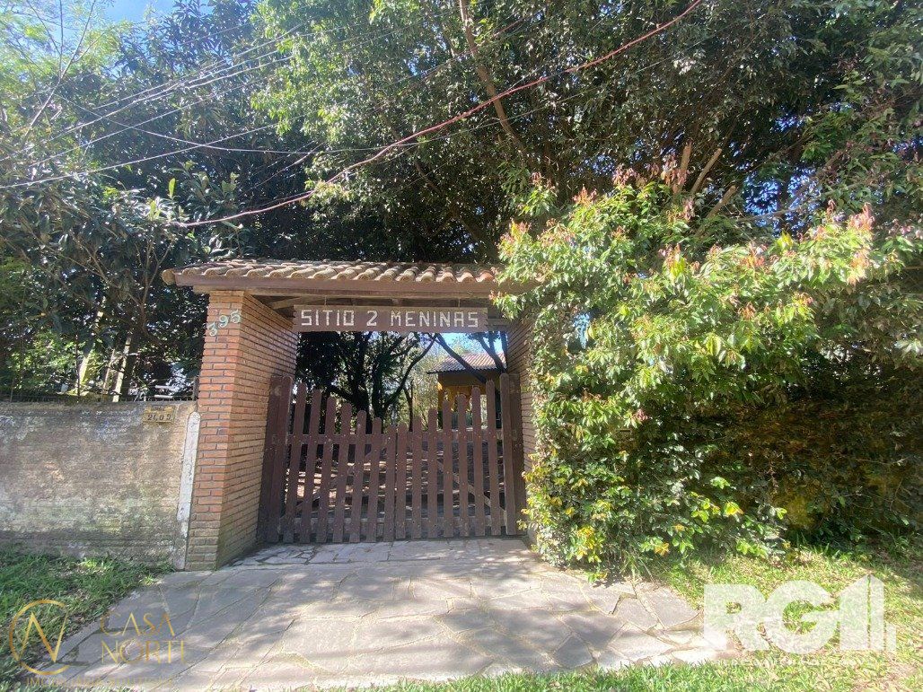 Casa à venda com 2 quartos, 800m², Estrada Jacques da Rosa no bairro Lageado em Porto Alegre
