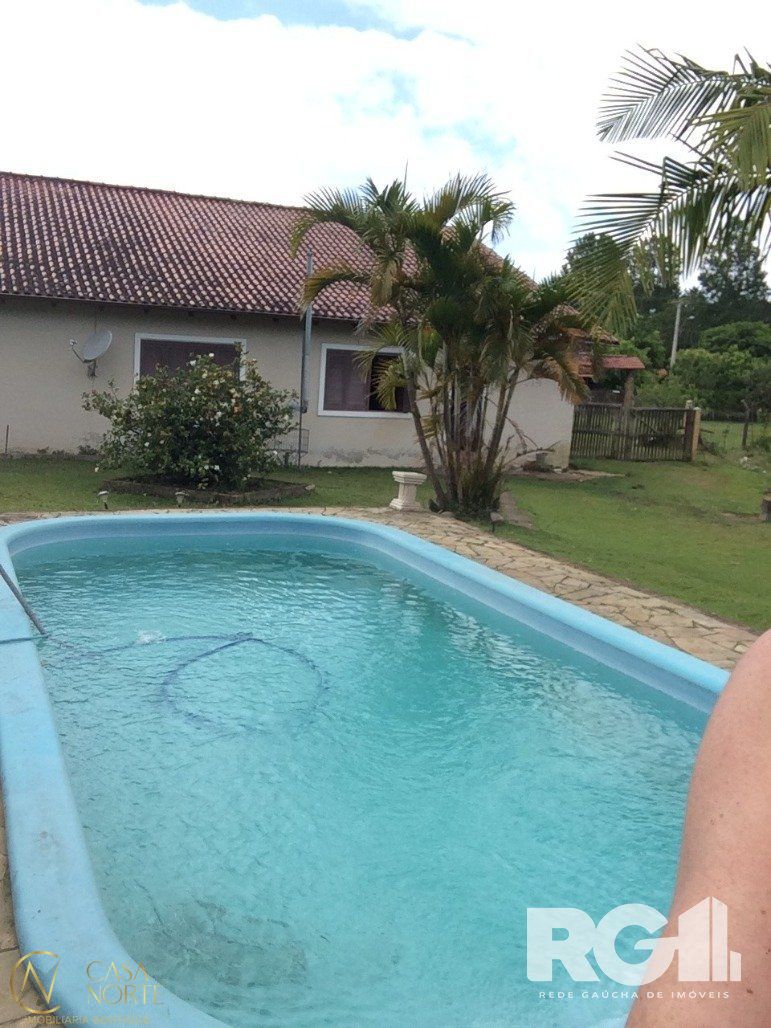 Sítio à venda com 3 quartos, 3022m², Rua Adroaldo de Souza Santos no bairro São Caetano em Porto Alegre