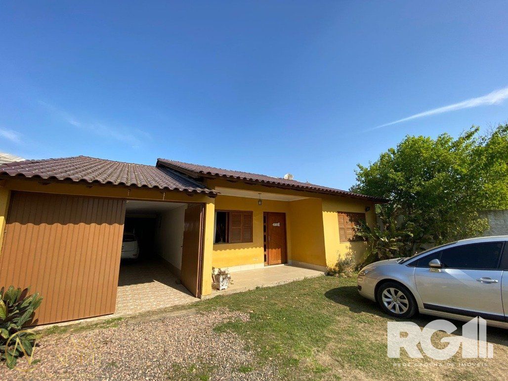 Casa à venda com 4 quartos, 1000m², 2 vagas, Estrada Jacques da Rosa no bairro Lageado em Porto Alegre