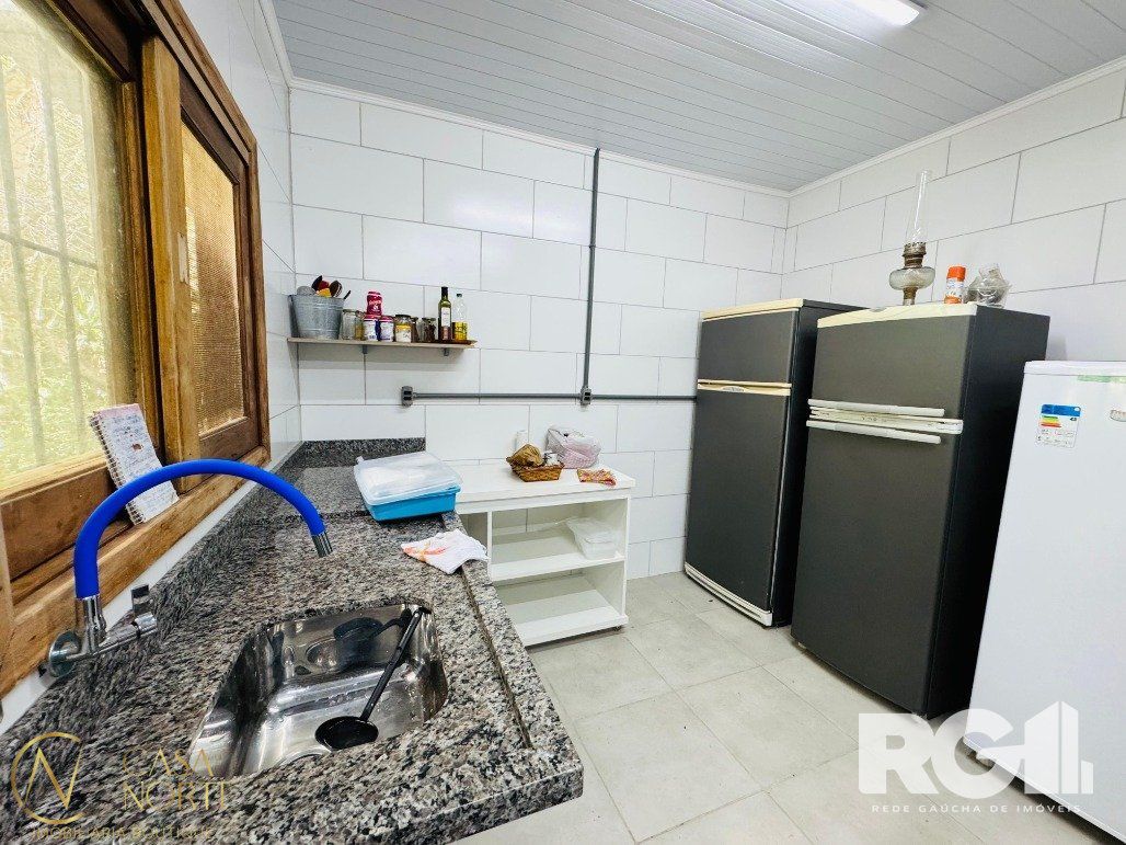 Sítio à venda com 3 quartos, 110m², Rua Adão Corrêa no bairro Lomba do Pinheiro em Porto Alegre