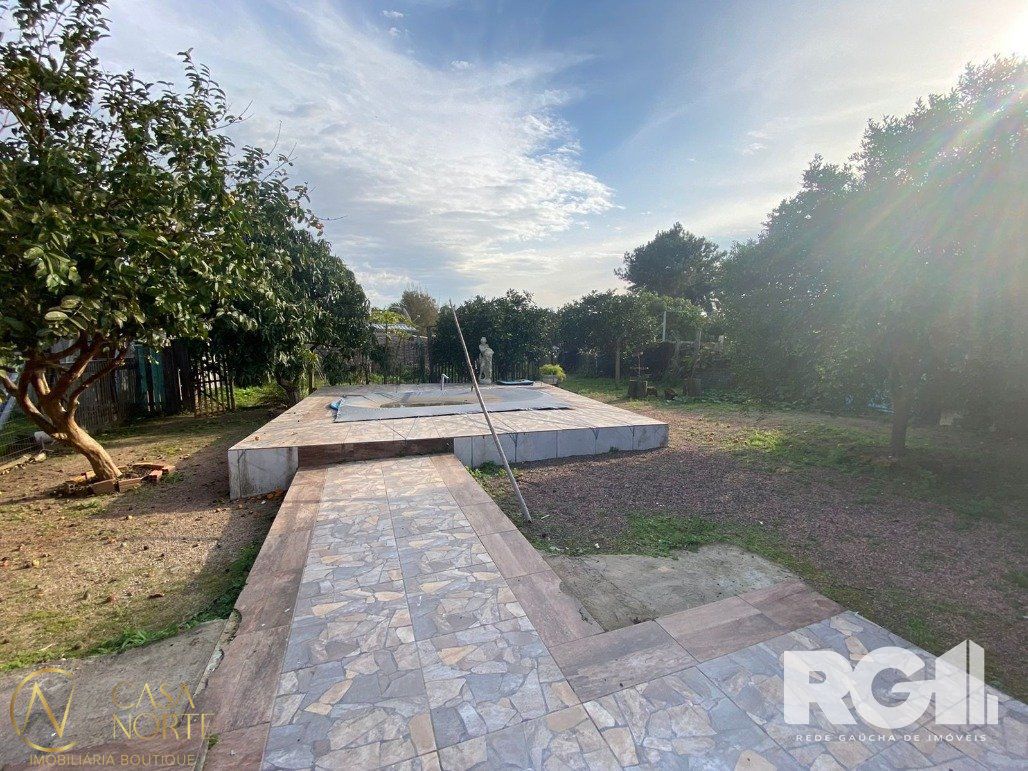 Casa à venda com 2 quartos, 1000m², Rua Oito Mil e Treze no bairro Lageado em Porto Alegre