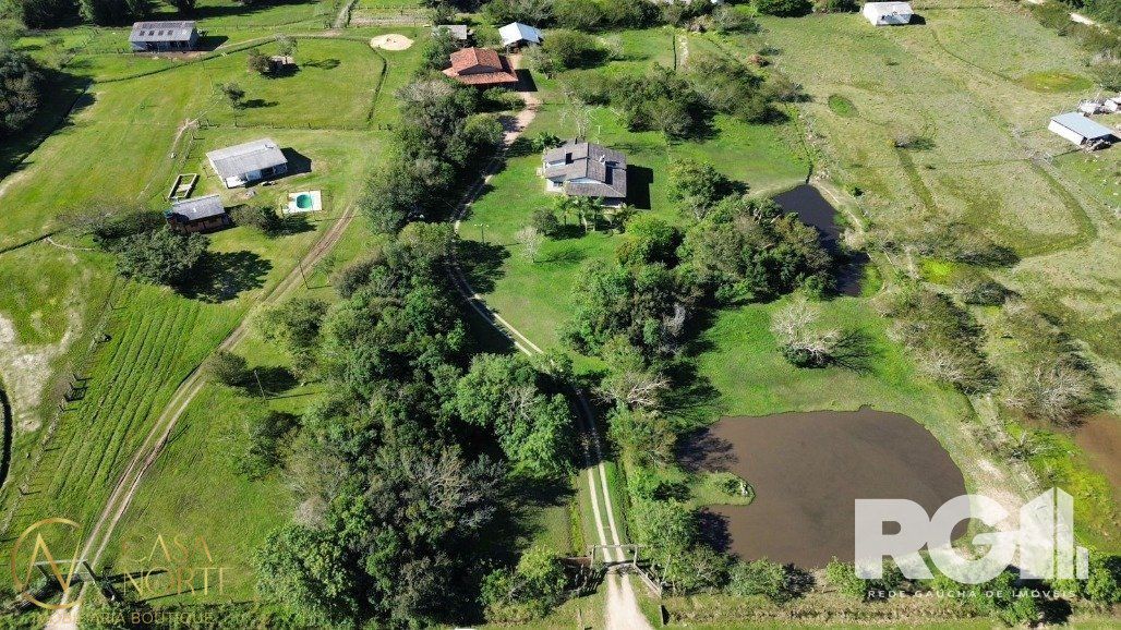 Sítio à venda com 2 quartos, 20000m², 2 suítes, Estrada Otaviano José Pinto no bairro Lami em Porto Alegre