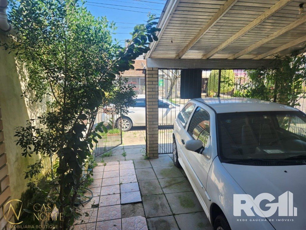 Casa à venda com 2 quartos, 70m², 2 vagas, Rua Baldoino Bottini no bairro Hípica em Porto Alegre