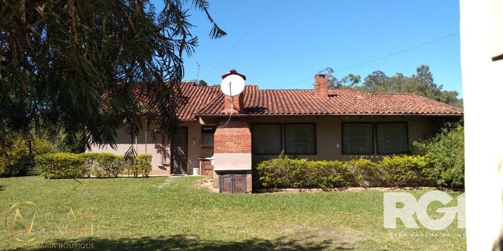 Sítio à venda com 2 quartos, 3022m², Rua Adroaldo de Souza Santos no bairro São Caetano em Porto Alegre