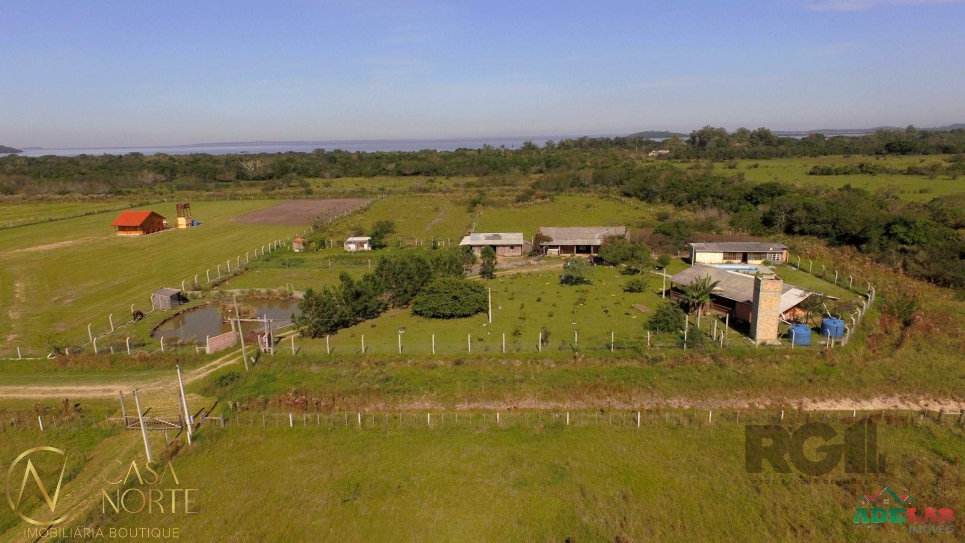 Sítio à venda com 2 quartos, 520m², 2 vagas, Estrada Otaviano José Pinto no bairro Lami em Porto Alegre