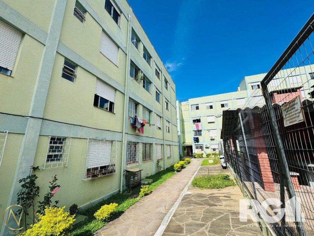Apartamento à venda com 2 quartos, 47m², Rua João Mora no bairro Camaquã em Porto Alegre