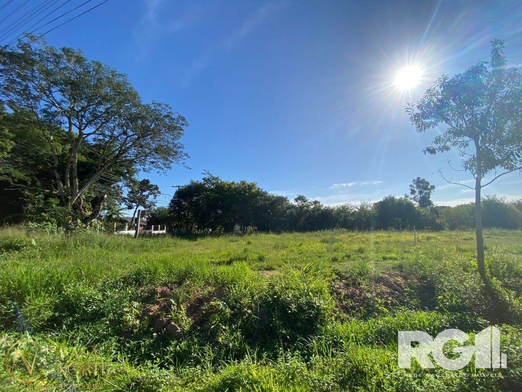Terreno à venda  com 240m², Rua do Cerro no bairro Lageado em Porto Alegre