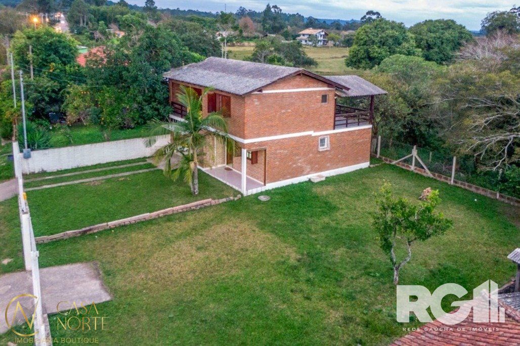Casa à venda com 2 quartos, 500m², 1 vaga, Beco da Vitoria no bairro Boa Vista do Sul em Porto Alegre