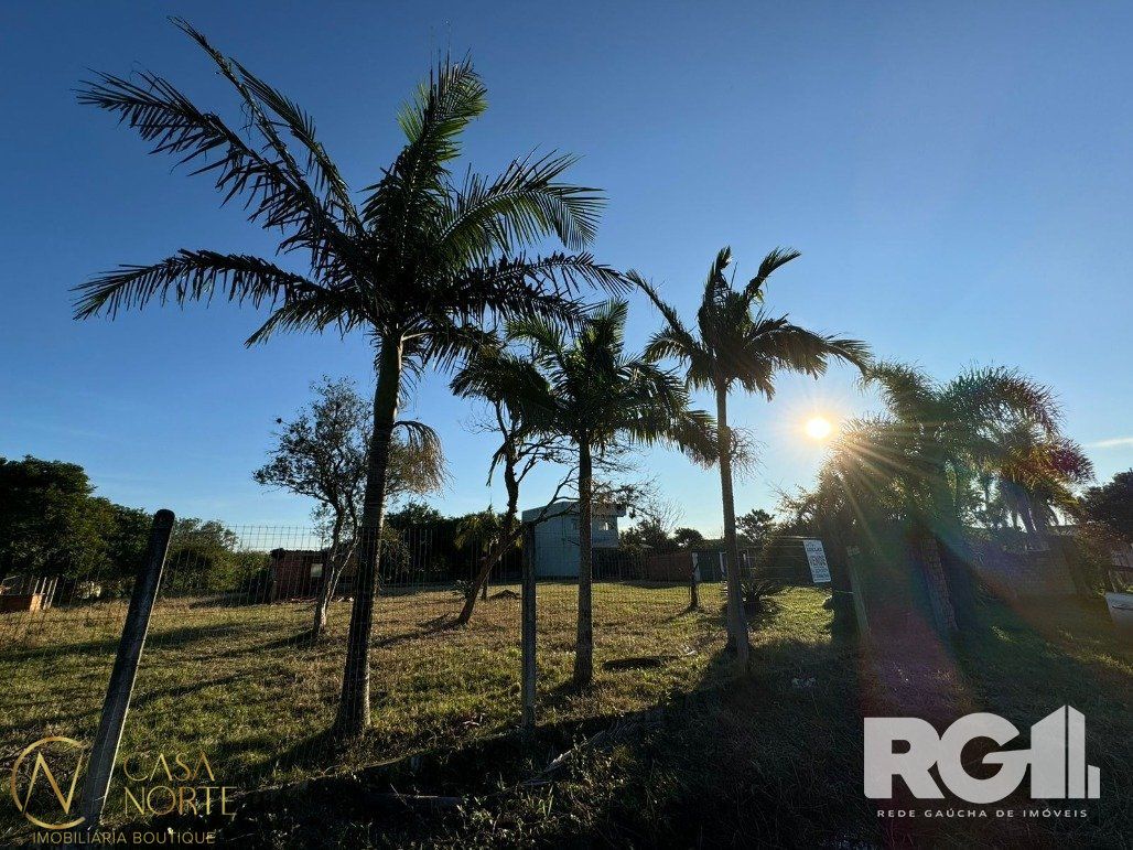 Terreno à venda  com 2000m², Rua Oito Mil e Quinze no bairro Lageado em Porto Alegre