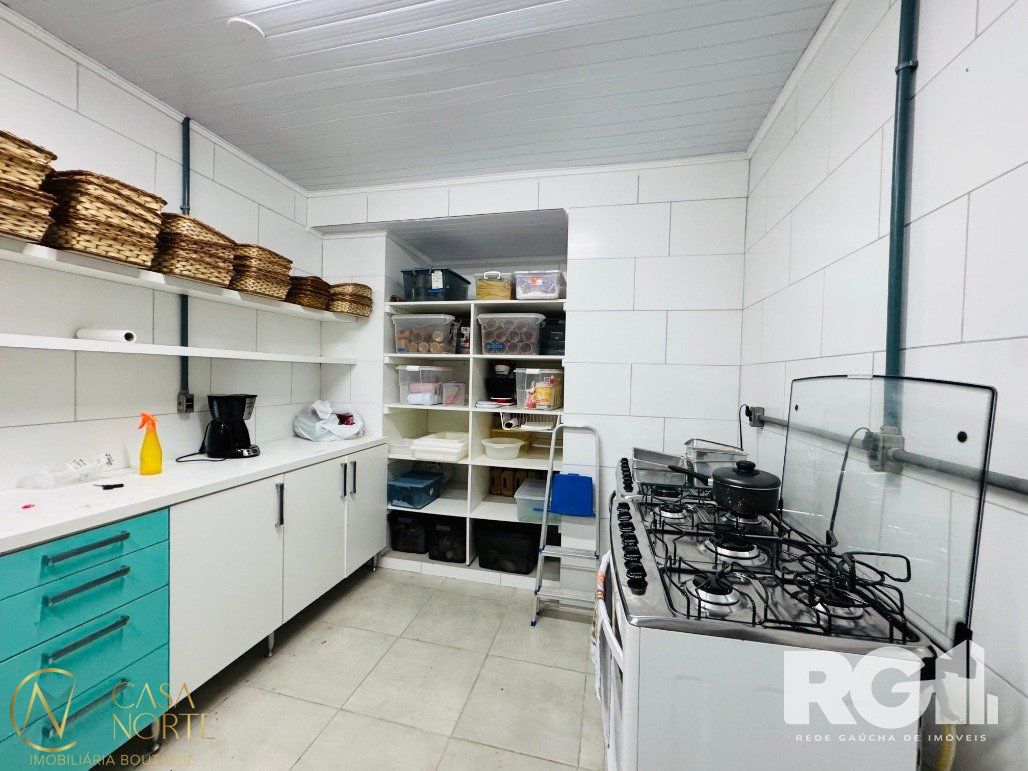 Sítio à venda com 3 quartos, 110m², Rua Adão Corrêa no bairro Lomba do Pinheiro em Porto Alegre