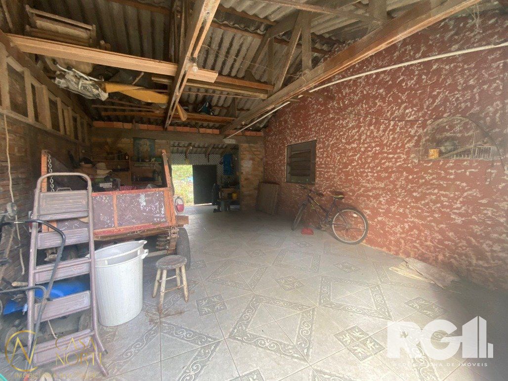Sítio à venda com 3 quartos, 241m², 2 vagas, Estrada Armando Inácio da Silveira no bairro Extrema em Porto Alegre