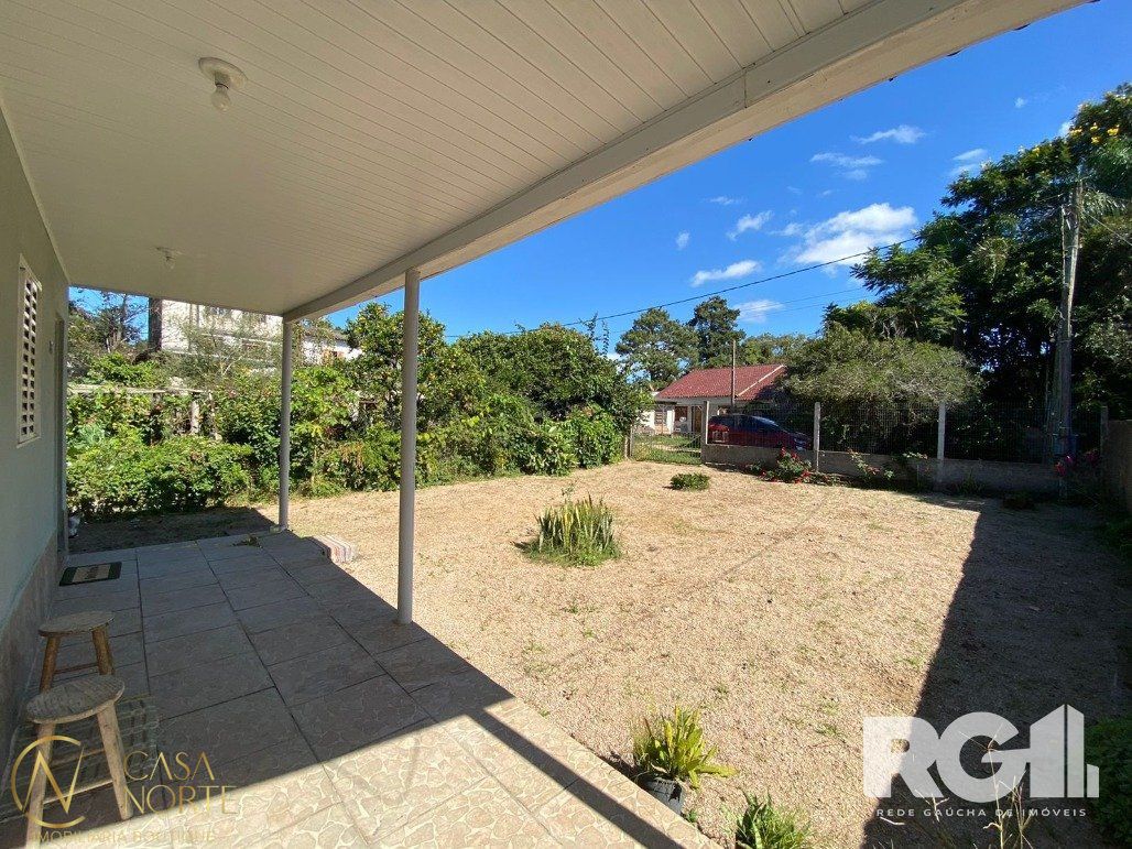 Casa à venda com 2 quartos, 300m², Rua João Claudio Ribeiro da Roza no bairro Lami em Porto Alegre