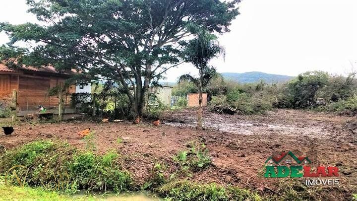 Terreno à venda  com 1000m², Beco Oito Mil e Dezesseis no bairro Lageado em Porto Alegre